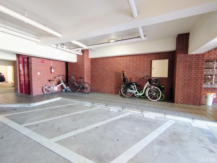 サンシャイン１０の物件外観写真