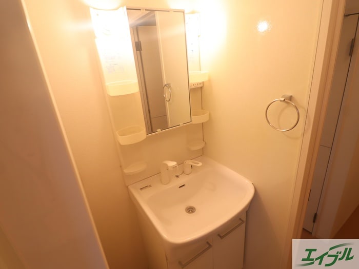 トゥールダルジャンの物件内観写真