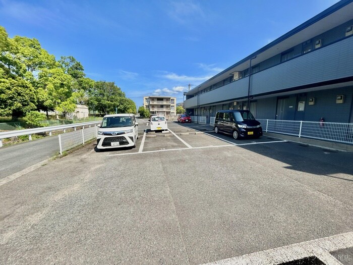 パークサイド本城の物件外観写真