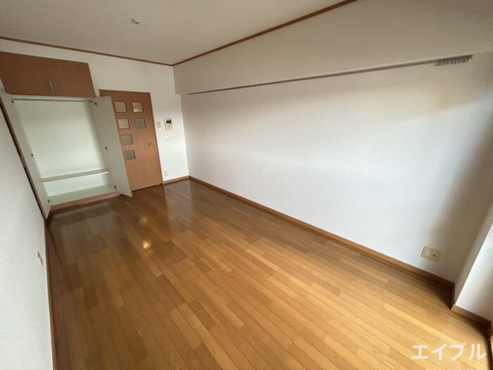 ロイヤル日赤通８０の物件内観写真