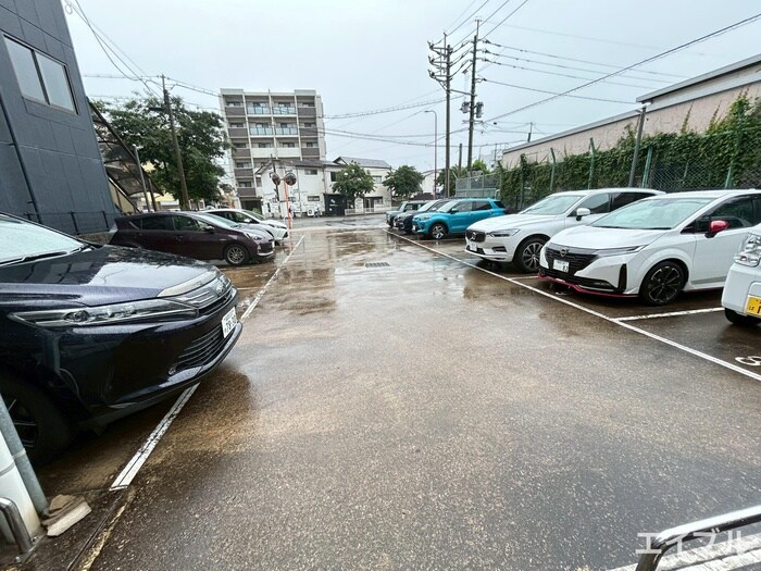 ロイヤル日赤通８０の物件外観写真