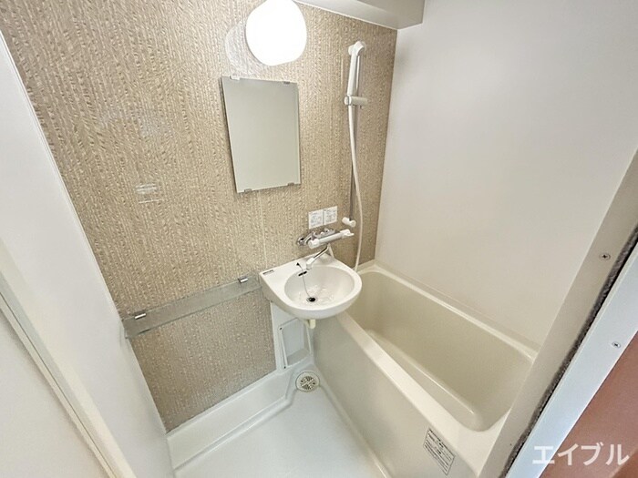 ロイヤル日赤通８０の物件内観写真