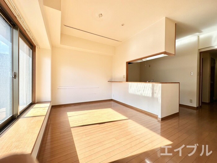 Ｊ－スクエアの物件内観写真