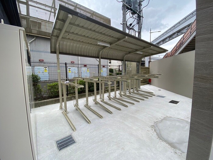 REGARIA MIHAGINO CENTER MARKSの物件外観写真