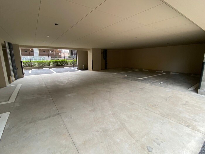 REGARIA MIHAGINO CENTER MARKSの物件外観写真