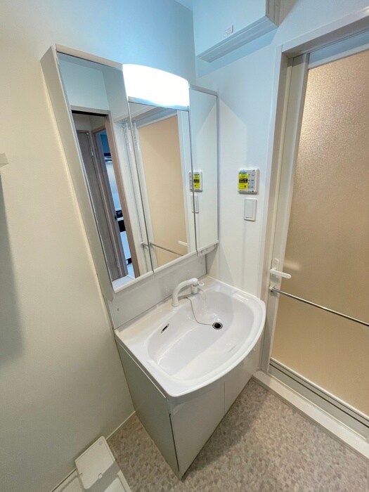 REGARIA MIHAGINO CENTER MARKSの物件内観写真