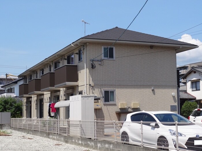 ブリエヴェ－ル都の物件外観写真