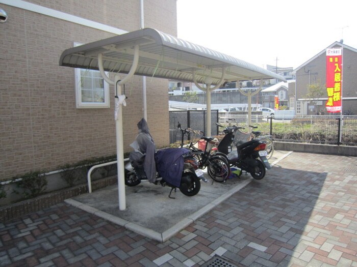 カロンＣの物件外観写真