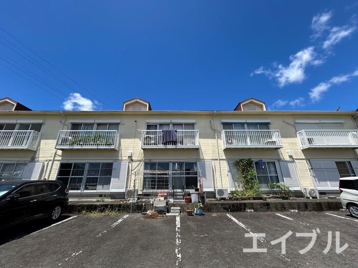 カリフォルニアⅡの物件外観写真