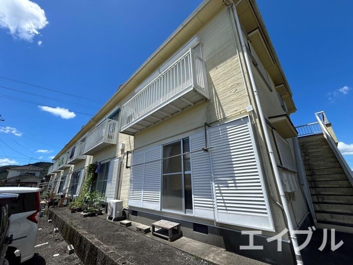 カリフォルニアⅡの物件外観写真