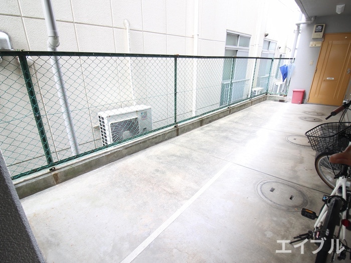 ドミール石内の物件外観写真