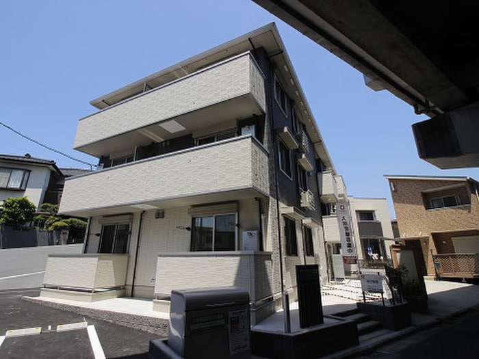 ﾙｰﾌﾞﾙ下富野の物件外観写真