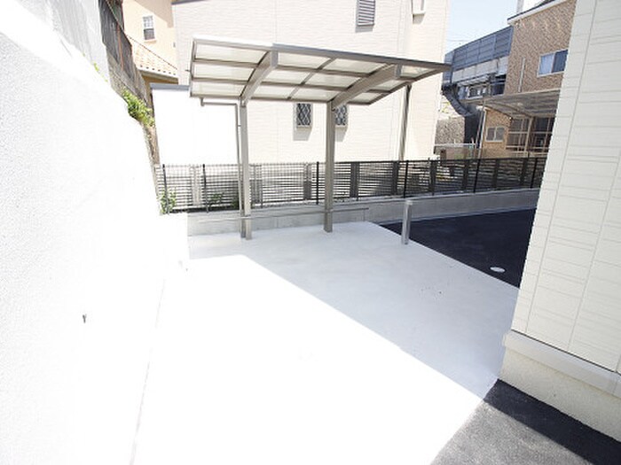 ﾙｰﾌﾞﾙ下富野の物件外観写真