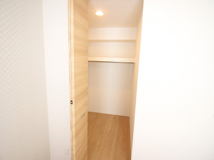 ﾙｰﾌﾞﾙ下富野の物件内観写真