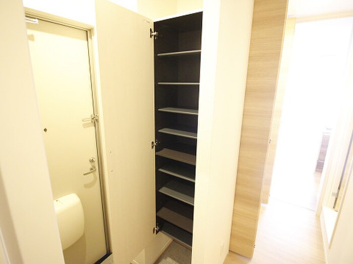 ﾙｰﾌﾞﾙ下富野の物件内観写真