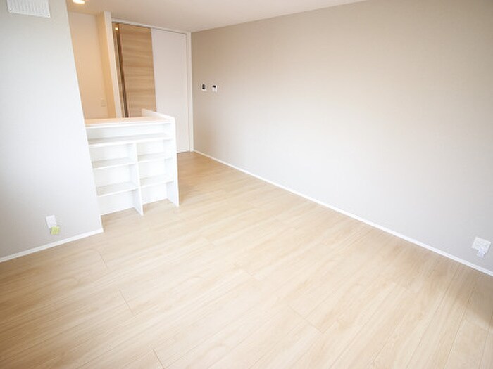 ﾙｰﾌﾞﾙ下富野の物件内観写真