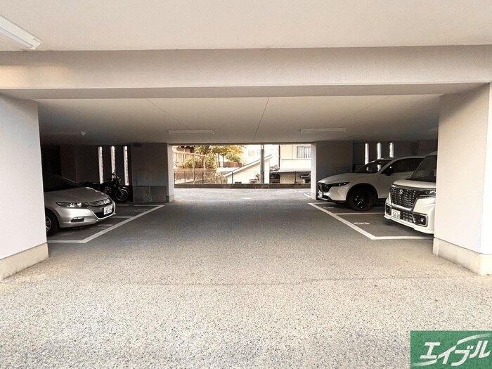 ウインサム和白の物件外観写真