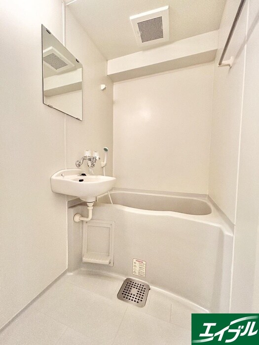 ウインサム和白の物件内観写真