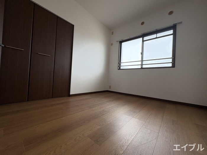 ハイネス那珂川の物件内観写真