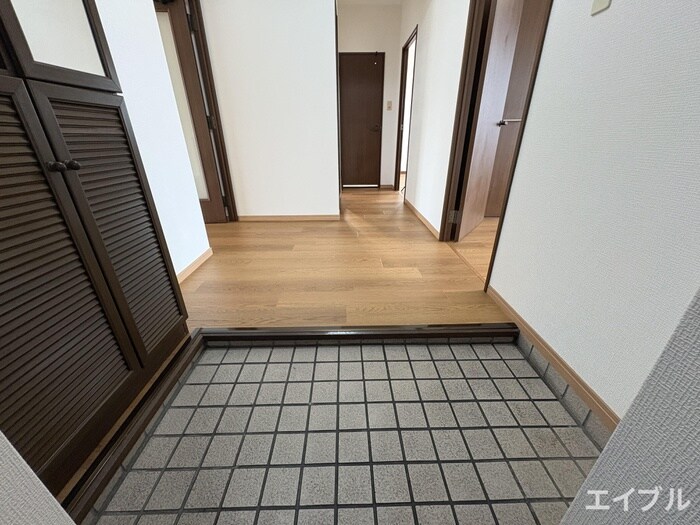 ハイネス那珂川の物件内観写真