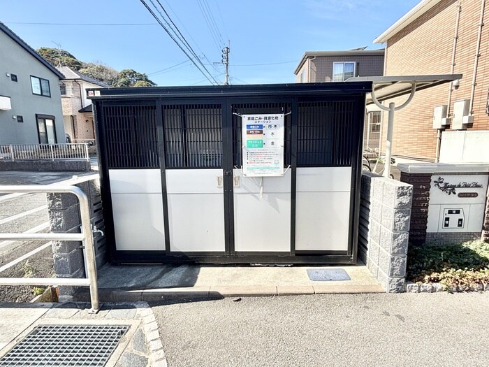 メゾンド・プチ・フルールⅩの物件外観写真