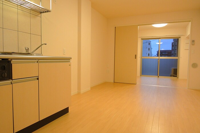 サン・フローラ三郎丸の物件内観写真