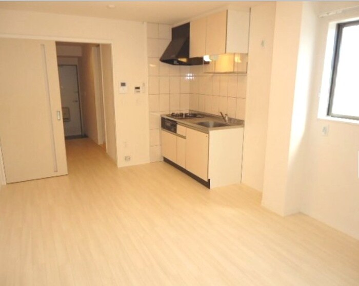 サン・フローラ三郎丸の物件内観写真