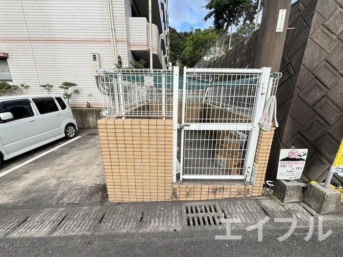 ベネフィス西陵の物件外観写真