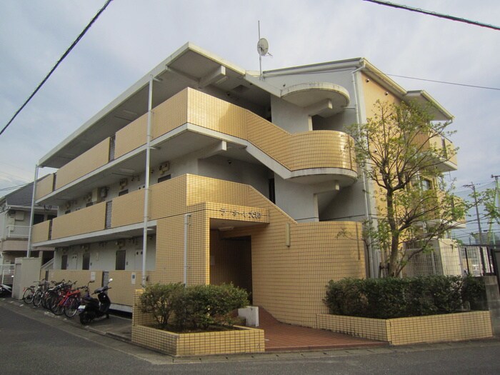 ラフォーレ大和の物件外観写真