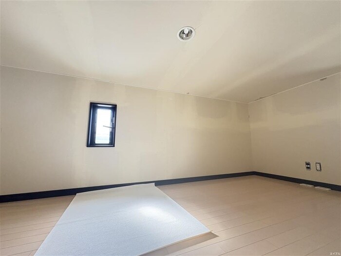 ペガ－ダ千早の物件内観写真