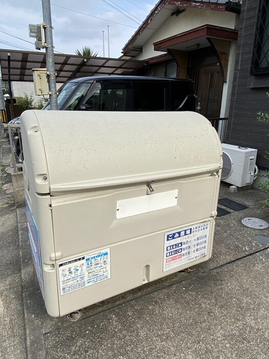 ペガ－ダ千早の物件外観写真