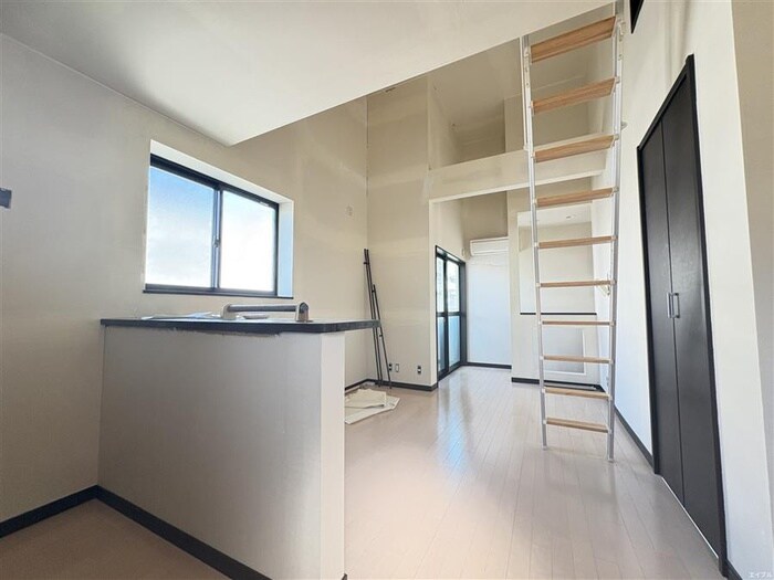 ペガ－ダ千早の物件内観写真