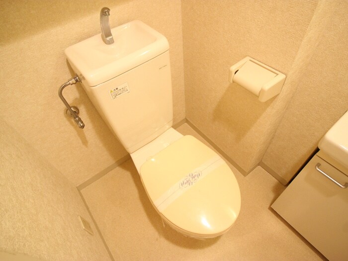 クレタ県庁前の物件内観写真