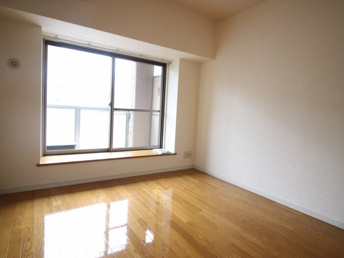 クレタ県庁前の物件内観写真