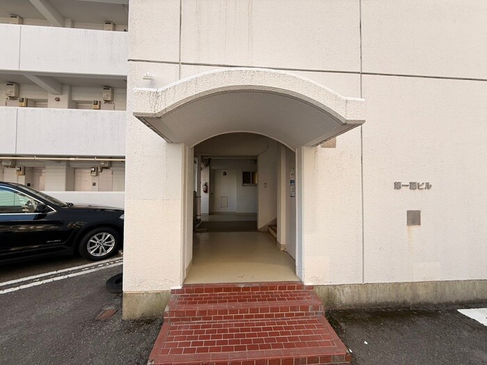 第一藤ビルの物件外観写真