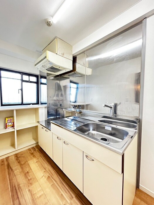 ロードリーＲ３の物件内観写真