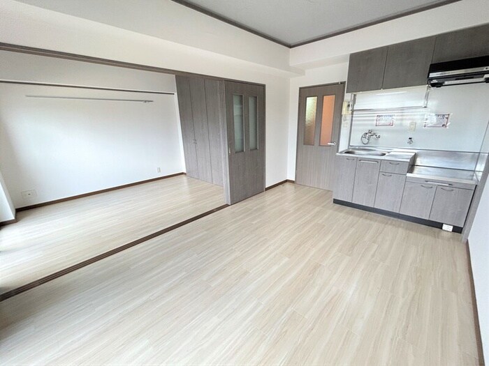 ロイヤルセンタ－ＢＬＤ ８０の物件内観写真