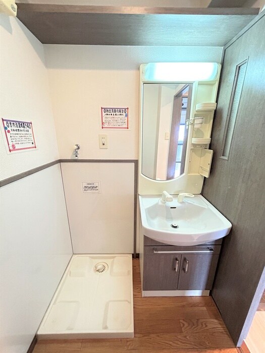 ロイヤルセンタ－ＢＬＤ ８０の物件内観写真