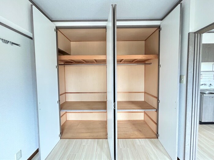 ロイヤルセンタ－ＢＬＤ ８０の物件内観写真