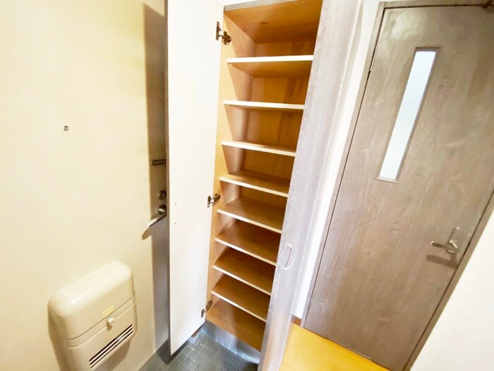 ロイヤルセンタ－ＢＬＤ ８０の物件内観写真