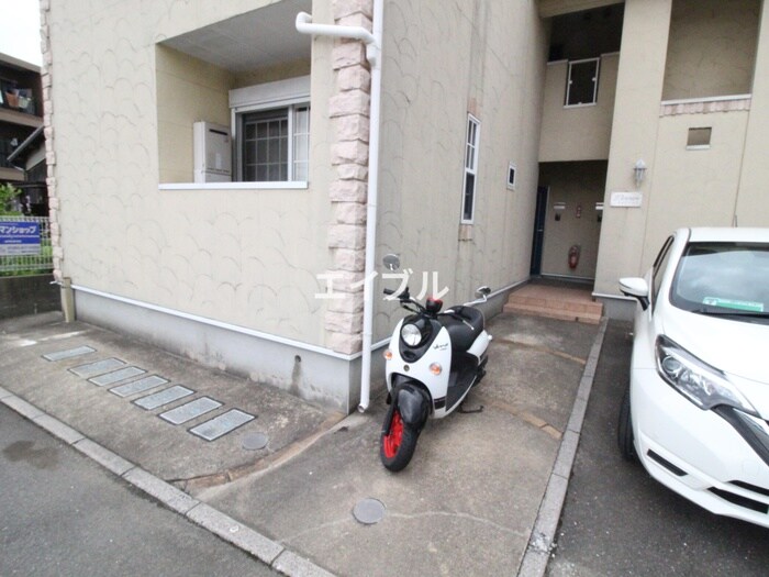 リブレアエムアールⅡの物件外観写真