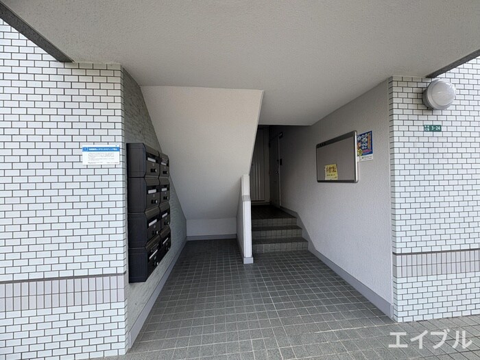 エステ－トＹＭの物件外観写真