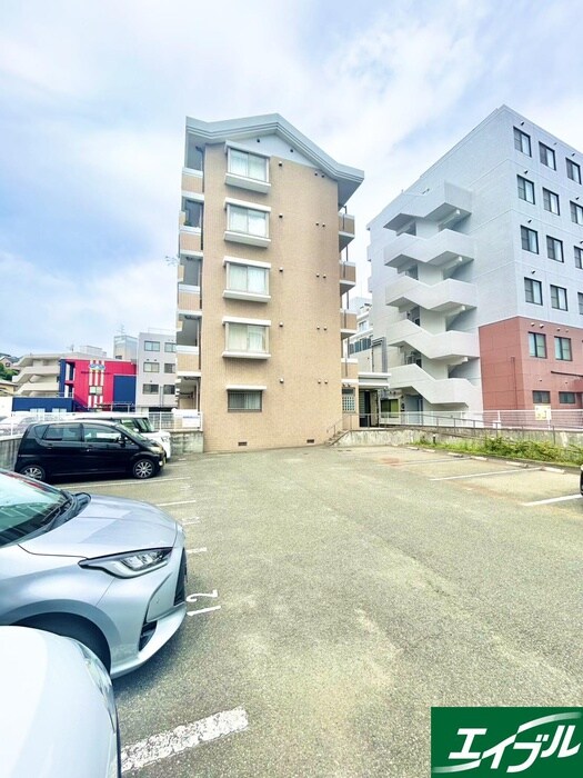 ＹＳマンションの物件外観写真