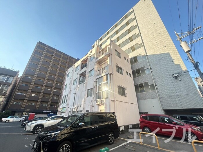 松恵ビルの物件外観写真