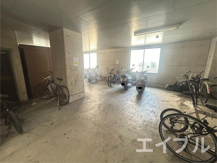 日宝エミール西千石の物件外観写真