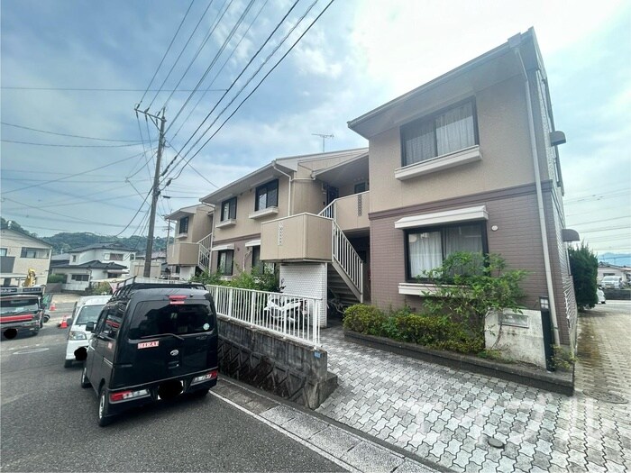 セジュール中山の物件外観写真