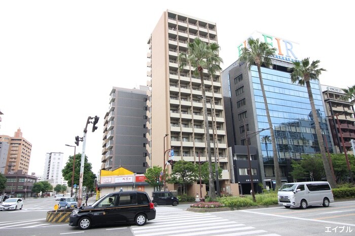 ｻｳﾞｫｲ ｻﾞ･ﾊﾟ-ﾑｽﾄﾘ-ﾄ(601)の物件外観写真