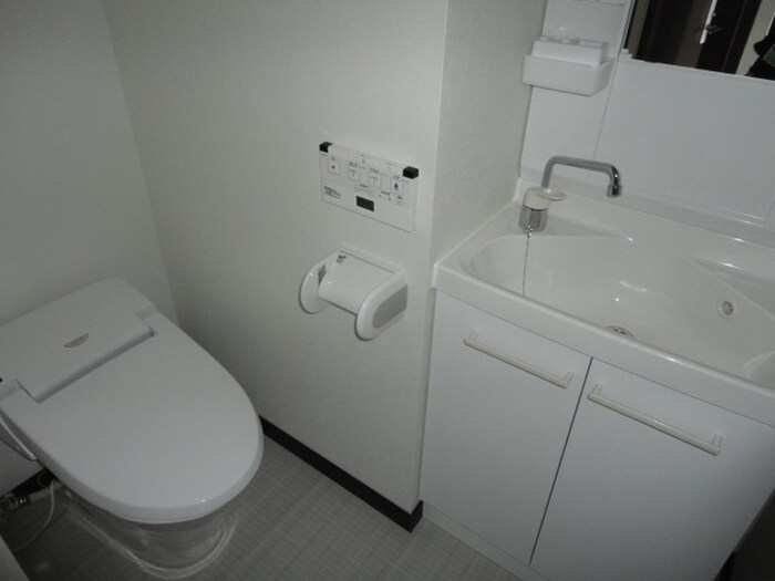 ｻｳﾞｫｲ ｻﾞ･ﾊﾟ-ﾑｽﾄﾘ-ﾄ(601)の物件内観写真