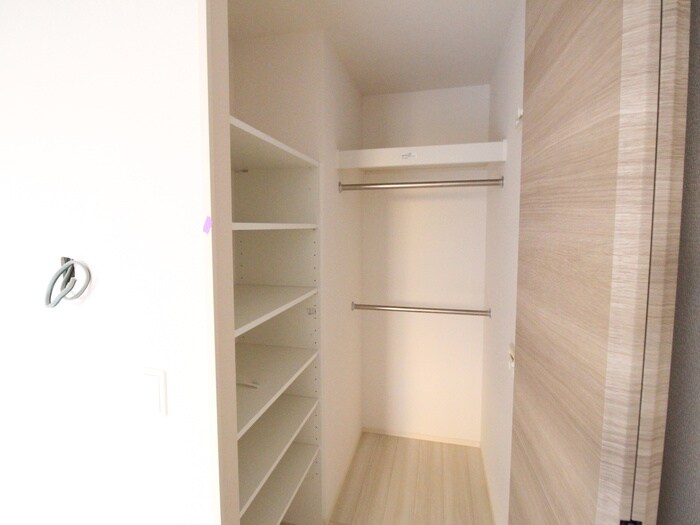 ローラス学研都市Ｂ棟の物件内観写真