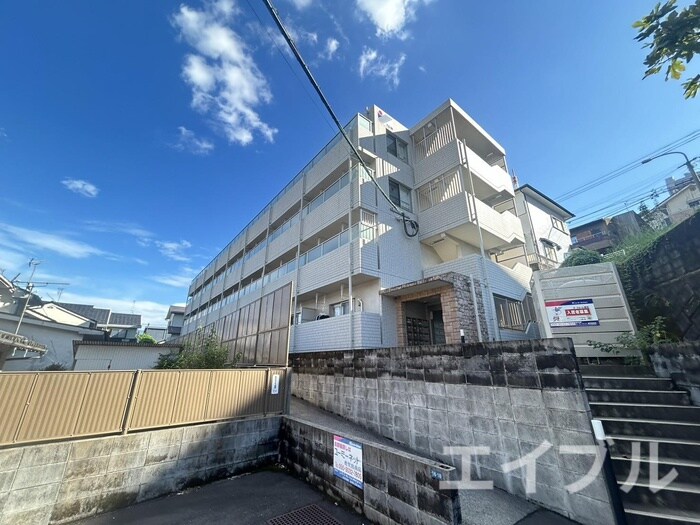 ラ・フォーレ郡元の物件外観写真